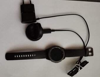 Predám hodinky SAMSUNG SM R810 - 2