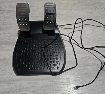 Thrustmaster T300 RS a Ferrari F1 Wheel Add-on - 2