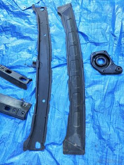 Predám na Lada 1500 plechy - 2