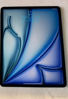 Apple iPad Air 13 128GB (2024) Modrý - 2