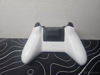 🎮 Predám Xbox bezdrôtový ovládač – biely + akumulátor - 2