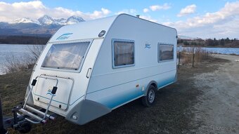 Knaus Eifelland 395 - 2001, predstan spolu so strieskou - 2