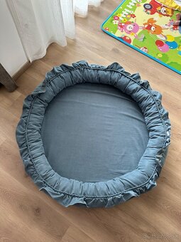 Hniezdo na hranie - 2