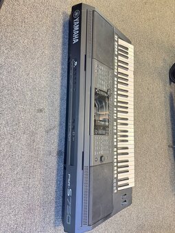 Klavesy Yamaha PSR-S750 - 2