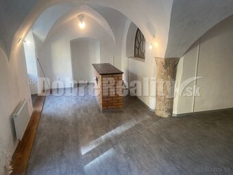 PRENÁJOM: Obchodné priestory Banská Štiavnica - 2