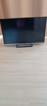 Smart TV Panasonic TX-32CS510E - 2