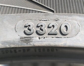 255/45/20 - 2