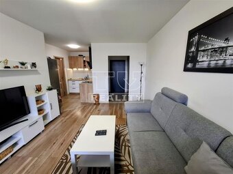 Moderný 2-izbový byt s lodžiou na Palárikovej – štýlové... - 2
