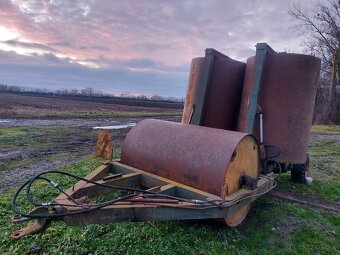 Valce ,Ťažké lúčne,hydraulicke,5,5m záber - 2