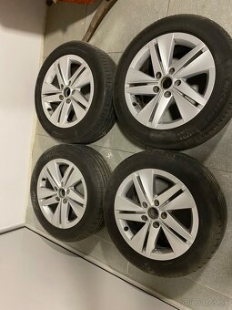 Predám elektróny golf 8 R16 205/55 ET48 - 2