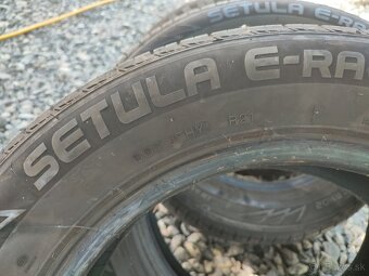 Predám 175/65 R15 - 2