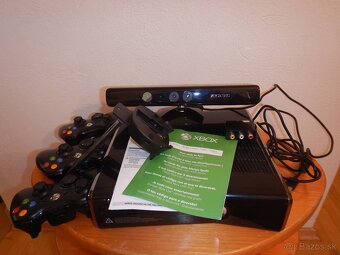 Xbox 360 + 3x ovládač + kinect senzor + príslušenstvo - 2