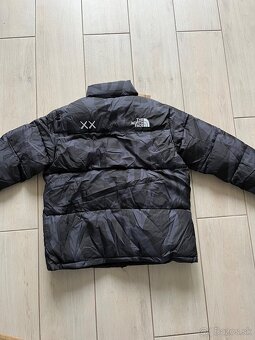 The North Face x Kaws - 2