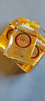 Lavazza zrnková káva - 2