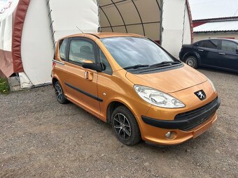 Peugeot 1007 1,4HDI 50KW typ 8HZ prodám díly - 2