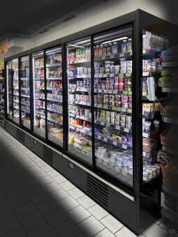 Prístenná vitrína IM 2,5m - 2