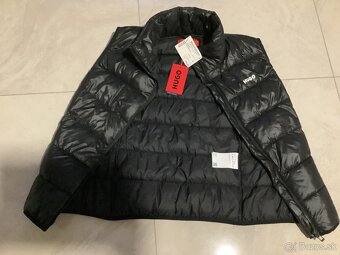 predám uplne novú vestu HUGO BOSS - 2