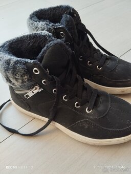 Lyžiarky Nordica č.37 - 235 mm+zateplené topánky č.37 - 2