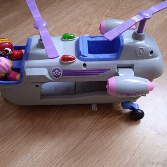 Sky a jej vrtuľníky - 2