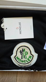 Moncler šál - 2
