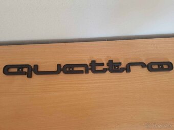 Veľký nápis QUATTRO pre AUDI chrom, čierne, červene - 2