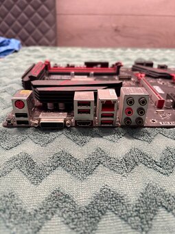 MSI B450 Gaming Plus + CPU AMD Ryzen 5 2600 - 2