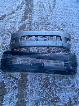 Predný nárazník Toyota Hilux - 2