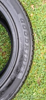 Letne pneumatiky 215/55 r17 - 2