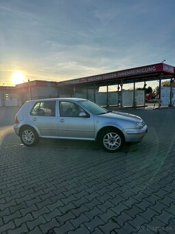 Volkswagen Golf 1.9 TDI 66Kw - 2