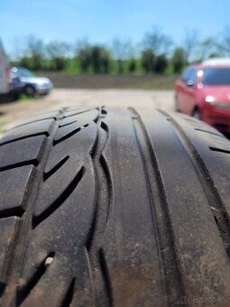 Dunlop 185/60 R15 - 2