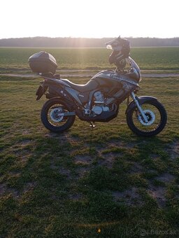 Honda Transalp 700 - 2