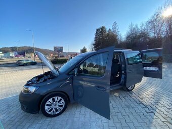 Hľadáte ideálne auto na všetko? VW Caddy Maxi 2023 je tu - 2