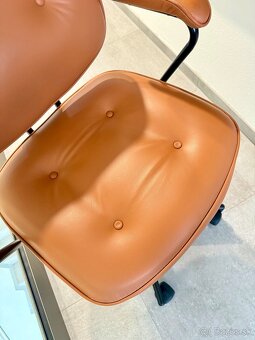 Ergonomická kancelárska stolička IKEA ALEFJÄLL hnedá - 2