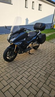 Honda Forza 750 - 2