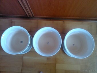 NOVÉ RETRO PORCELÁNOVÉ GLAZOVANÉ KVETINÁČE - 2