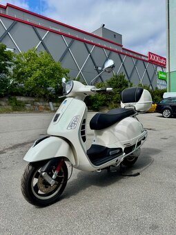 Predám Vespa GTS 125 rv 2012 - 2