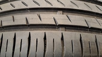 Predám 1ks pekná letná 205/50r17-93Y Continental - 2