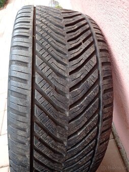 Celoročné pneumatiky a alu disky 225/40ZR18 - 2