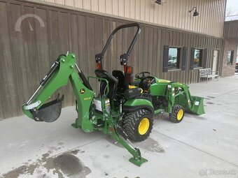 Traktor John Deere 1025R - 2