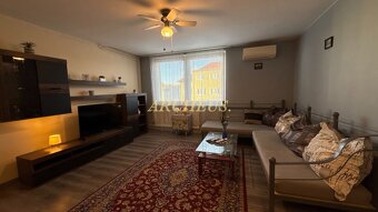 PREDAJ 2.-izbový byt, Malé námestie Malacky - 2