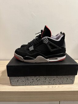 Nike Jordan Retro 4 Bred - 2