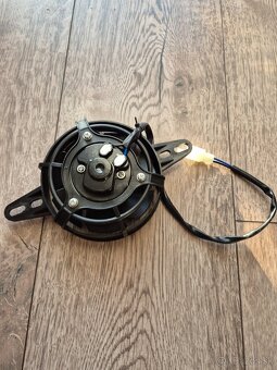 Predám ventilátor / vrtulu chladenia + senzor teploty - 2