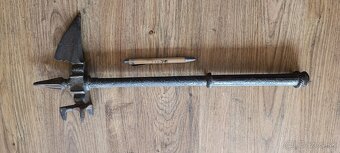 Stará bojová sekera - 2