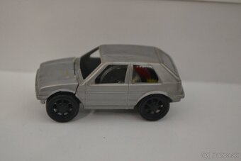 KINDER autíčka, - 2