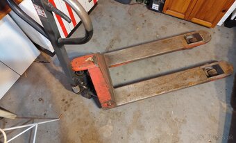 Paletovy vozík 2,3t - 2