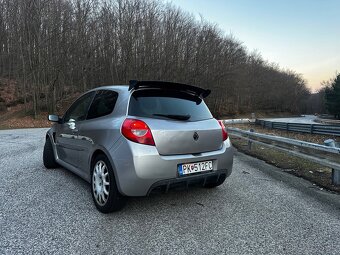 Renault Clio 2.0 197 rs sport - 2