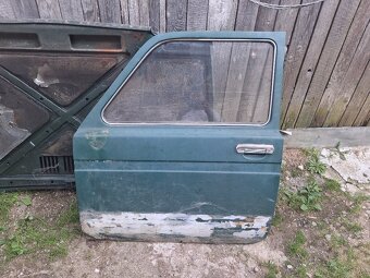 predám dvere a kapotu Lada niva 1.7 - 2