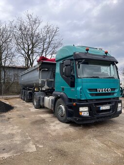 Tahač Iveco 420 + naves - 2
