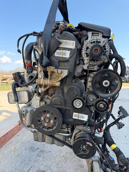 -----LANCIA VOYAGER 2.8 CRD----- - 2