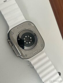 Apple Watch ultra 2 titanium - 2